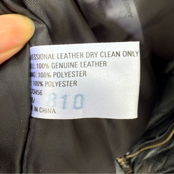 Vintage Comint For Men Black Leather Jacket Size Medium - Picture 13 of 13